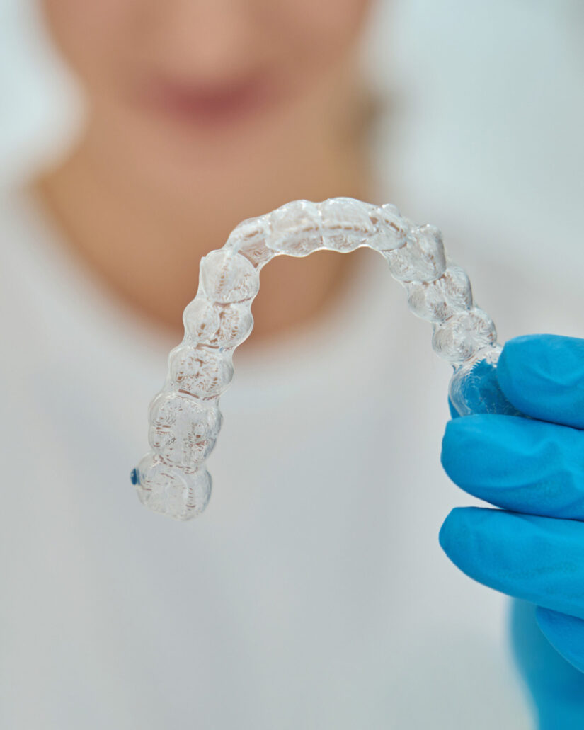 Apparecchio invisalign a Cattolica